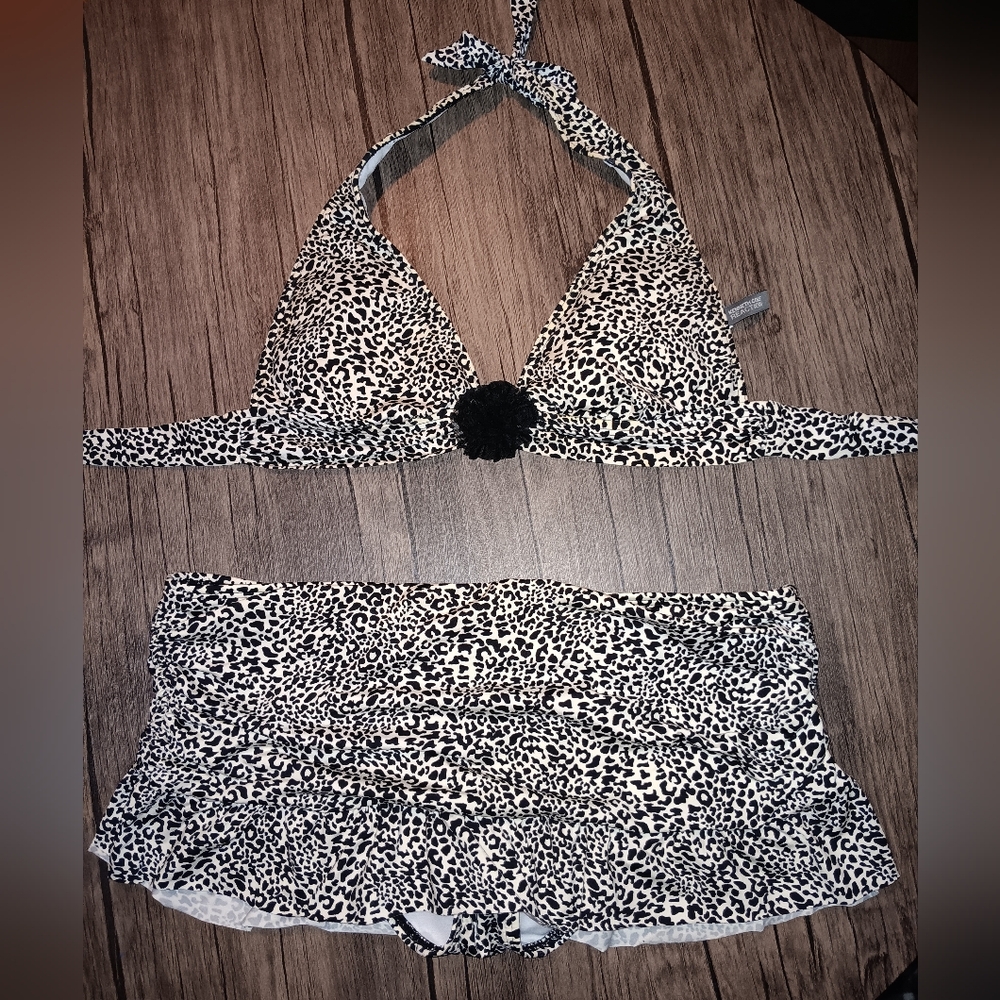 Kenneth Cole Reaction Animal Print Bikini  M/L